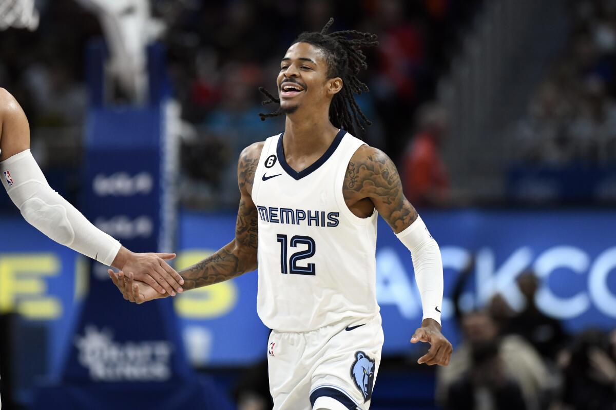 Ja Morant has 21-point 3rd quarter, Grizzlies beat Pistons - The